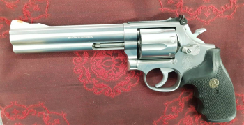 Smith & Wesson - 686 Standard
