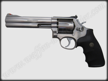 Smith & Wesson - 686 Standard